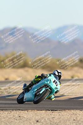 media/Dec-07-2025-CVMA (Sun) [[3e7d2de5dc]]/Race 16-Formula Middleweight/